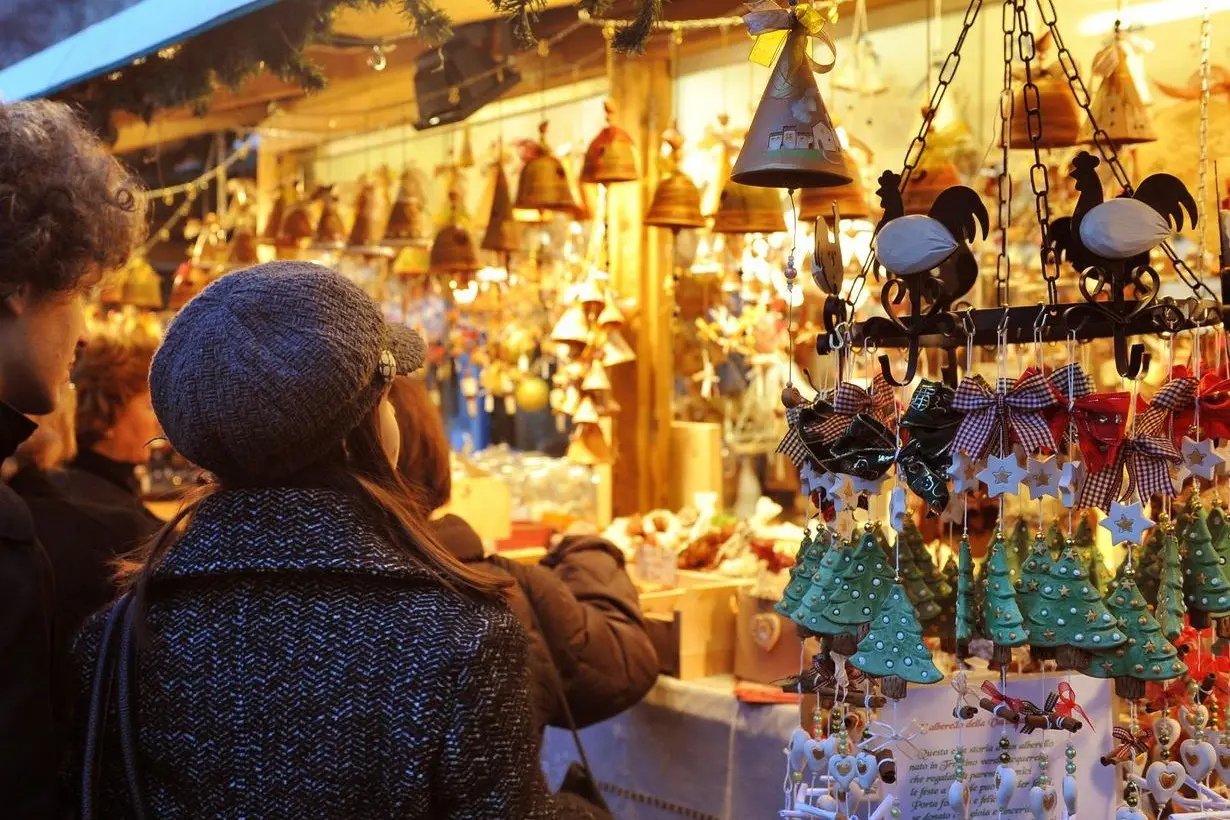 Un mercatino di Natale (Foto Archivio L'Unione Sarda)