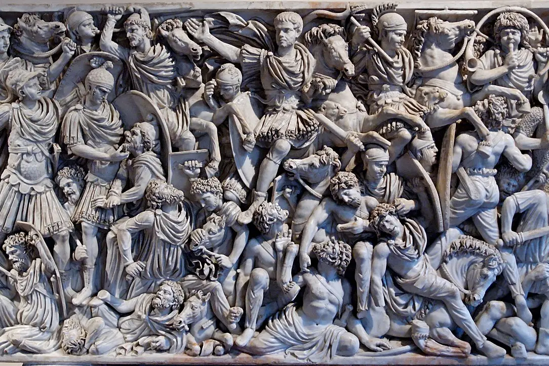 Una scena di lotta tra Romani e barbari tratta dal Sarcofago Ludovisi del III secolo d.C.