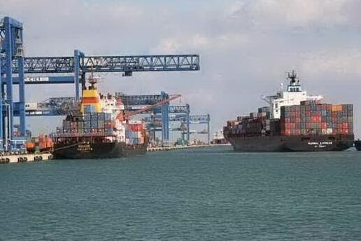 Porti, in Sardegna crescono traffico merci e passeggeri