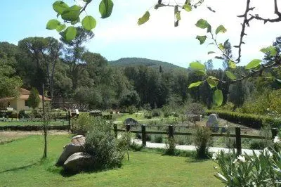 Giardino botanico Maidopis sui 7 fratelli