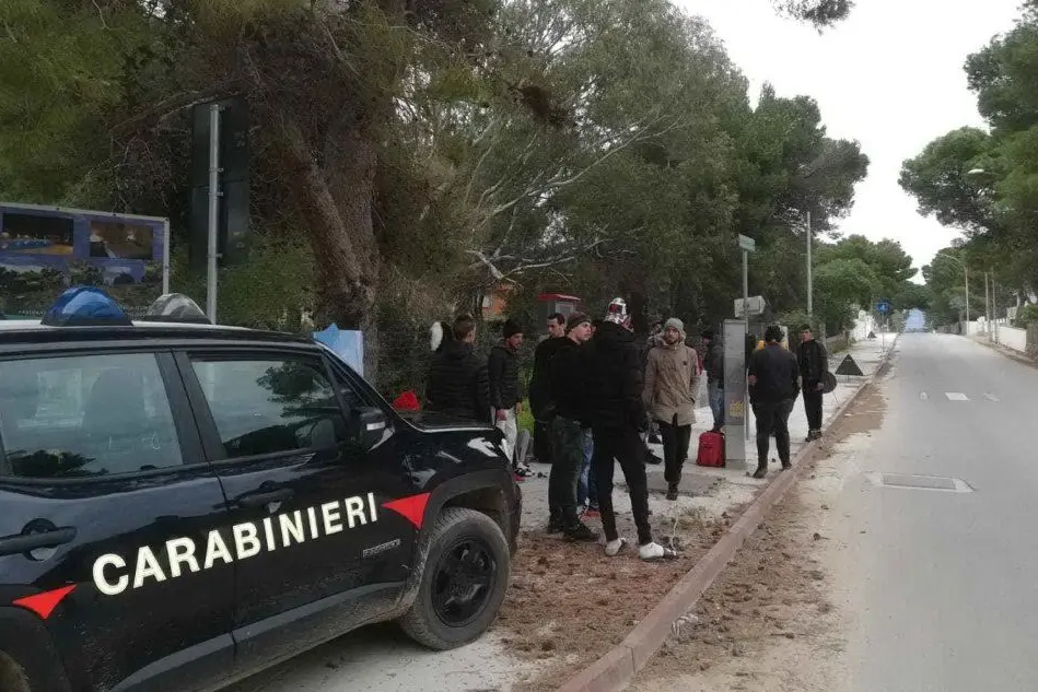 L’intervento dei carabinieri (foto Scano)