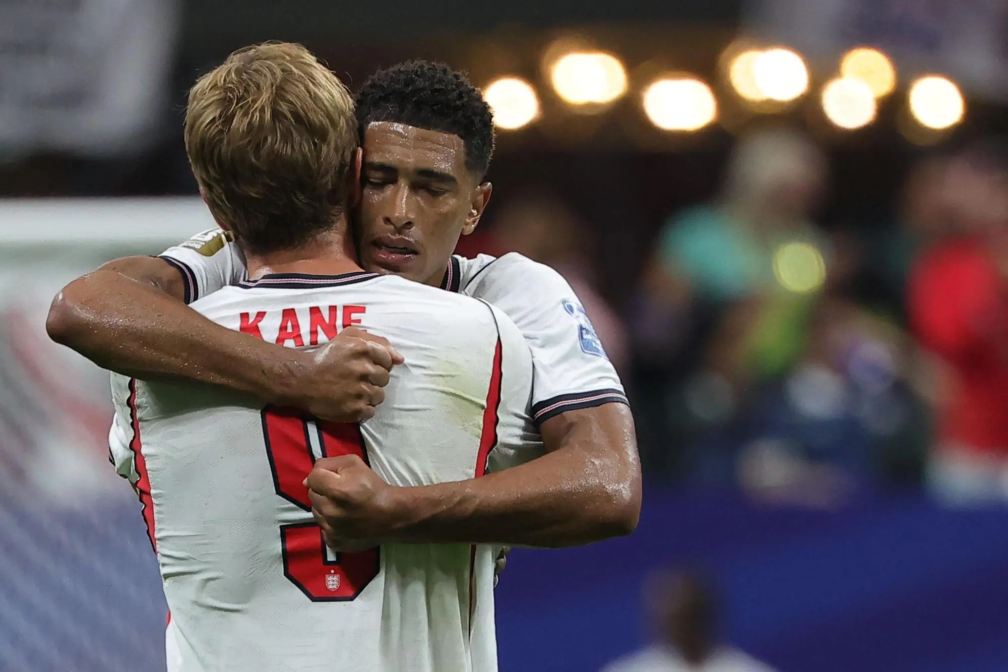 epa13078565 Harry Kane (L) and Jude Bellingham of England celebrate afer winning the FIFA World Cup 2026 Round of 32 match England against Democratic Republic of Congo, in Atlanta, USA, 01 July 2026. EPA/CRISTOBAL HERRERA-ULASHKEVICH
