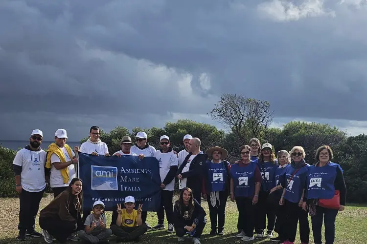 Il gruppo di partecipanti sull'isola dell'Asinara (foto concessa)