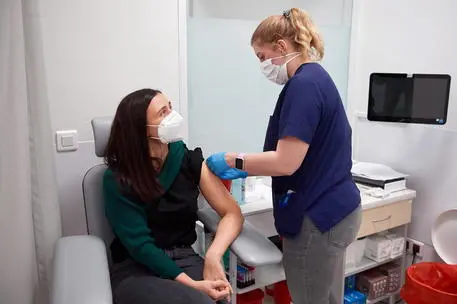 A distanza di due anni ne stiamo uscendo, si spera, grazie anche al 90% della popolazione che si è vaccinata (tutte le foto sono Ansa)