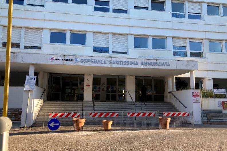 Sassari, ospedale al collasso: “Gli infermieri si vogliono licenziare”