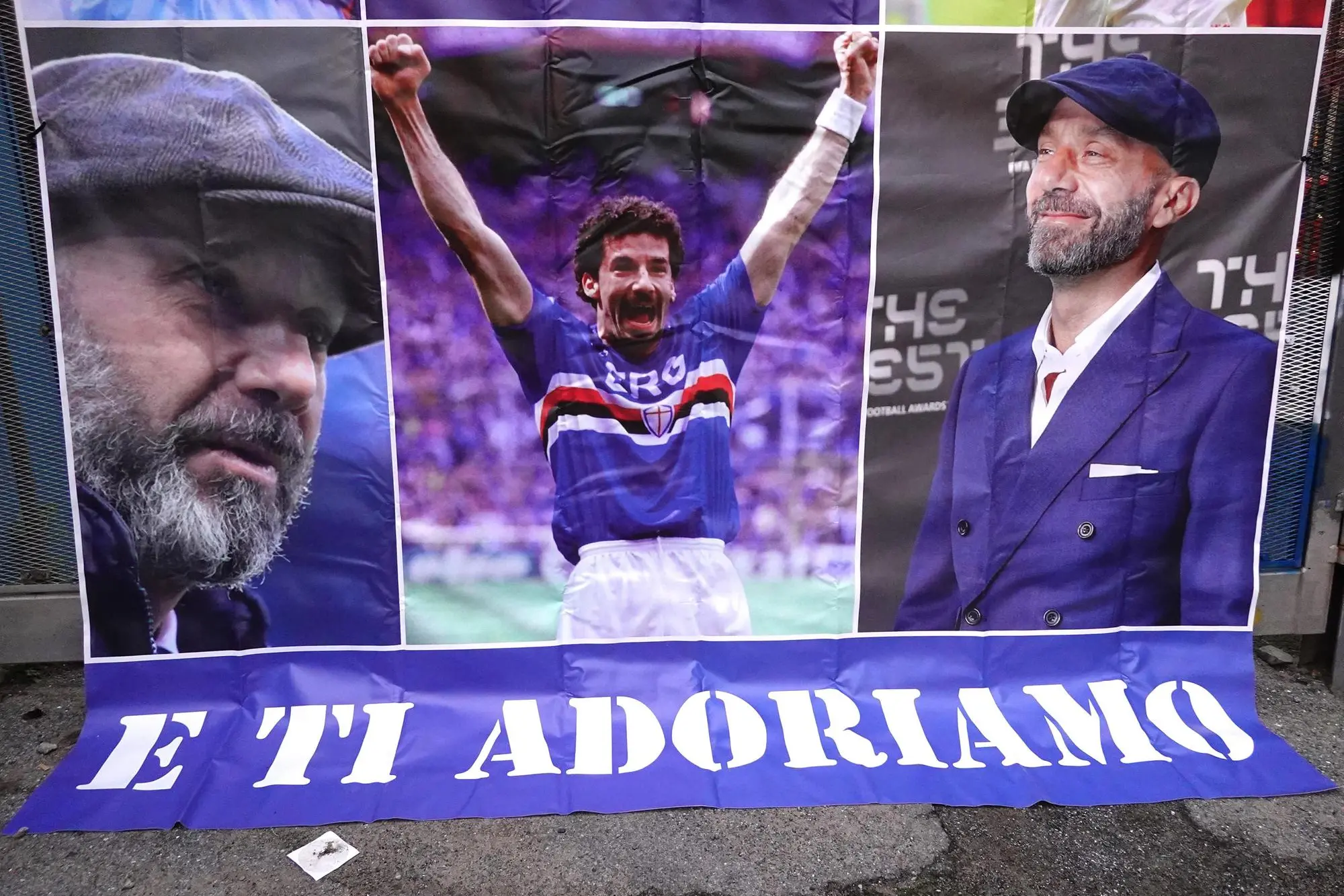 La dedica dei tifosi della Samp (Ansa)