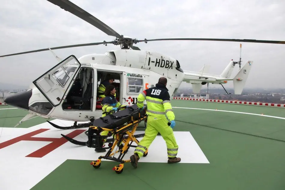 L'elicottero dell'ospedale Maggiore di Bologna (Foto Ausl Bologna)