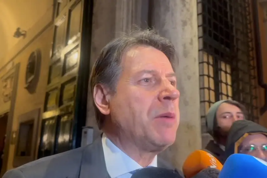 Olimpiadi, Conte: governo chiarisca ruolo degli agenti Ice in Italia