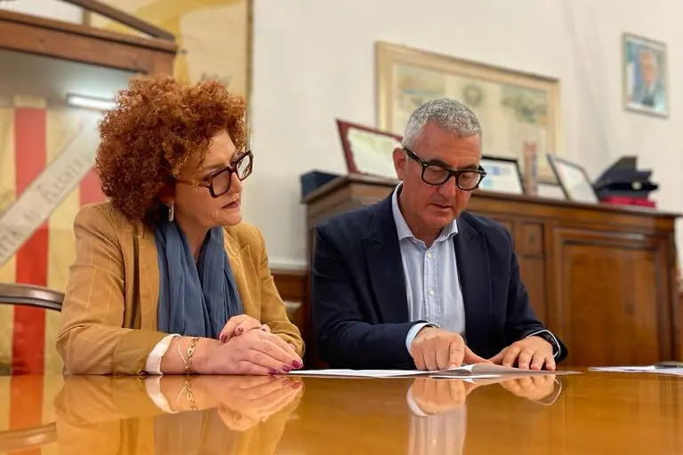 L'assessora Giovanna Caria e il sindaco Mario Conoci (foto Fiori)
