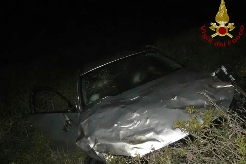 L'auto su cui viaggiava Andrea Melis, il ragazzo di Villasimius morto nell'incidente