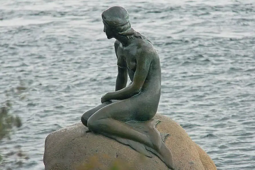 La Sirenetta, simbolo di Copenaghen (Pixabay)