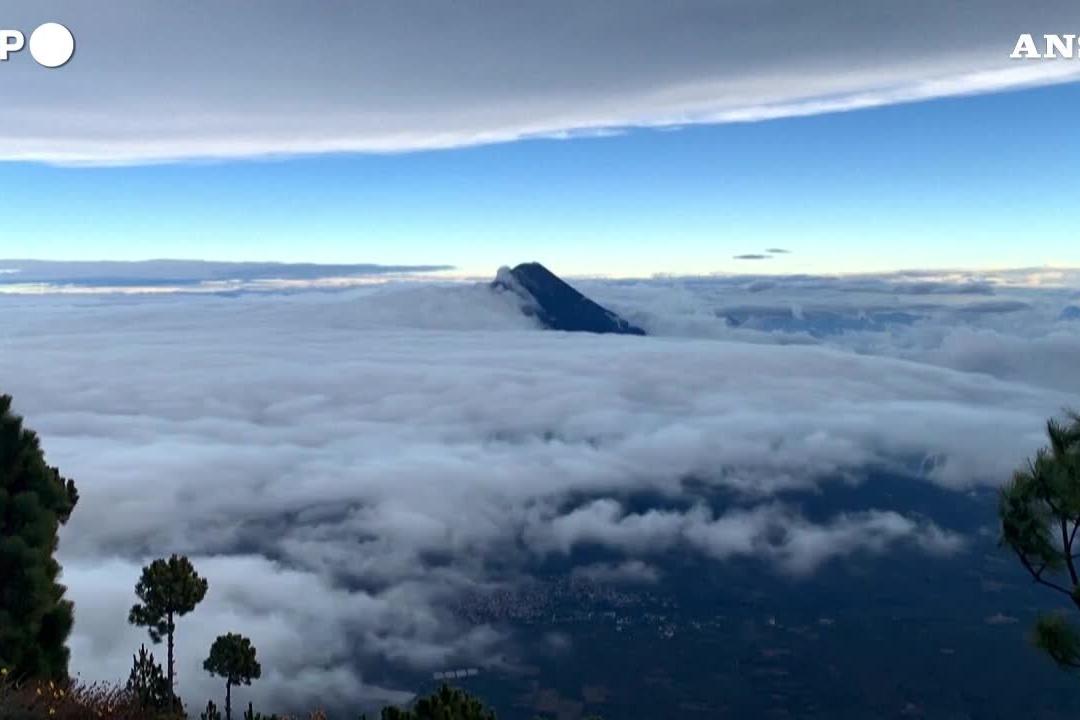 Guatemala, erutta il Volcan de Fuego