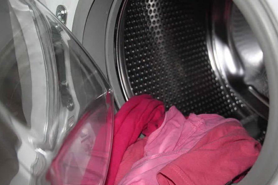 Esplode lavatrice, una ragazza ferita nel Beneventano