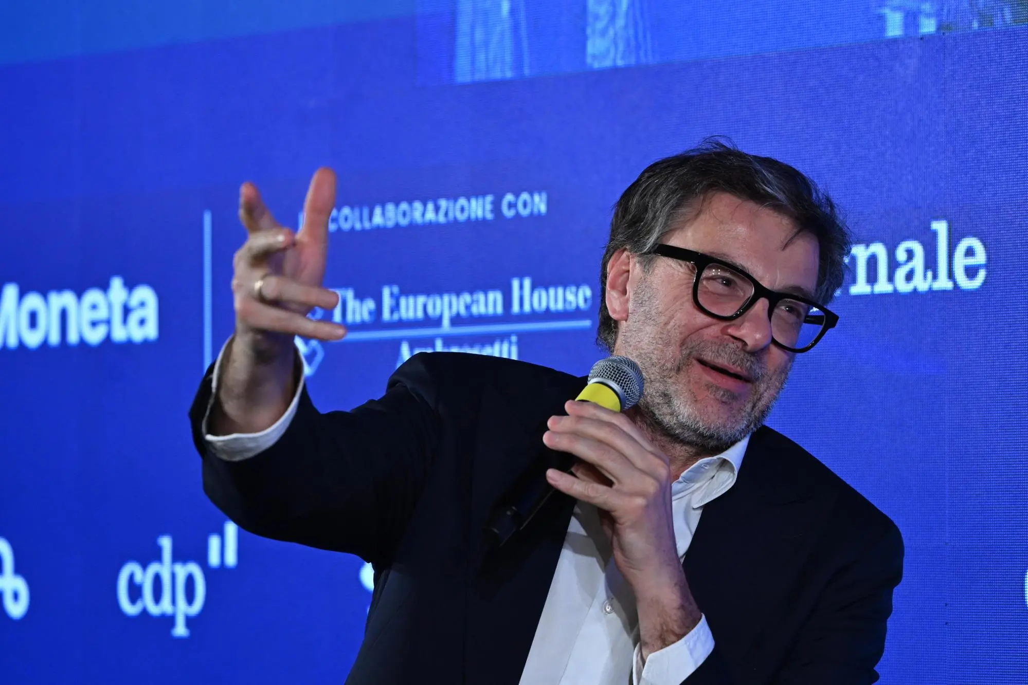 Il ministro Giorgetti (Ansa)