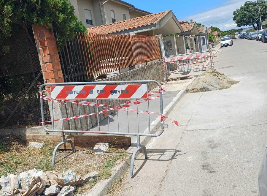 Cantiere Lavoras, nuovi marciapiedi in via Bernini