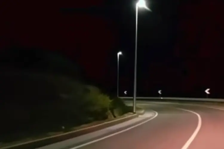 La litoranea illuminata a Porto Torres (foto Pala)