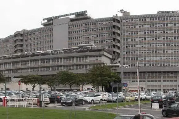 L'ospedale Sant'Andrea a Roma (Ansa)