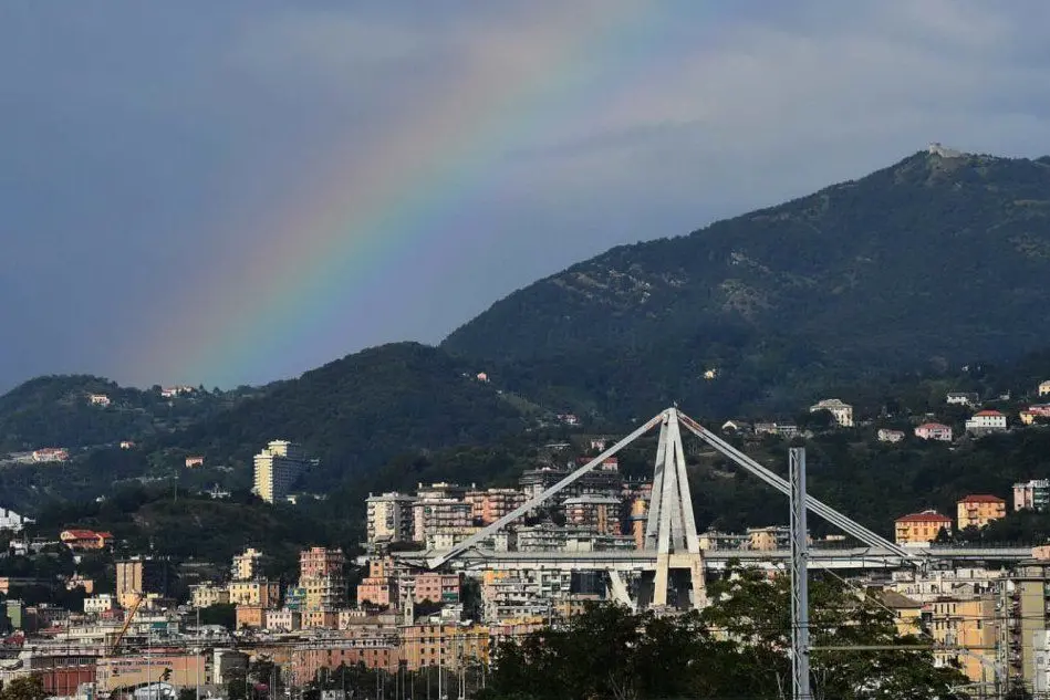 Il Ponte Morandi a Genova (foto Ansa)