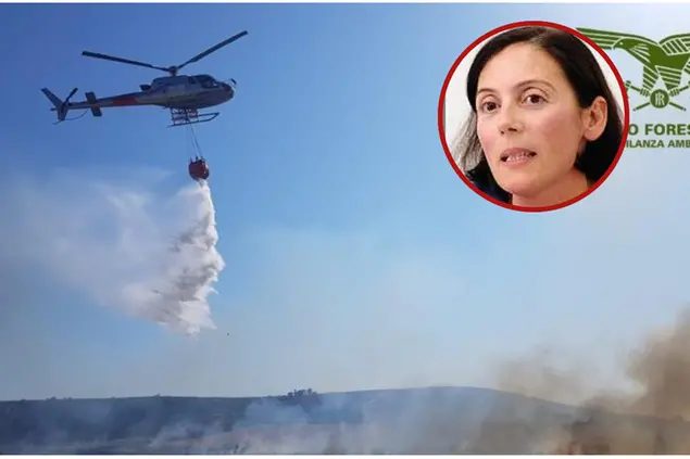 A destra la deputata Francesca Ghirra