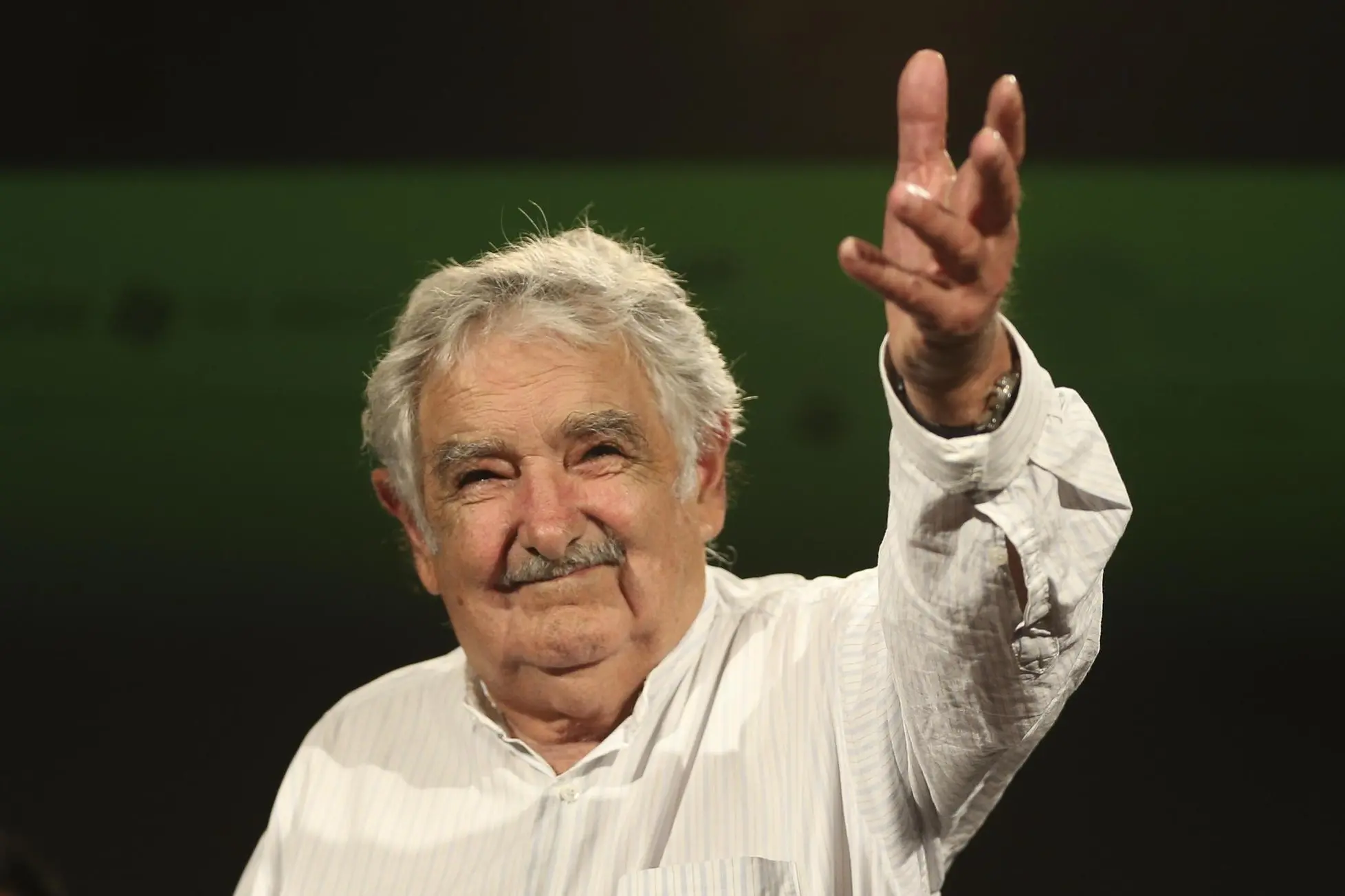 L'ex presidente dell'Uruguay Josè Mujica (foto EPA/DAVID FERNANDEZ)