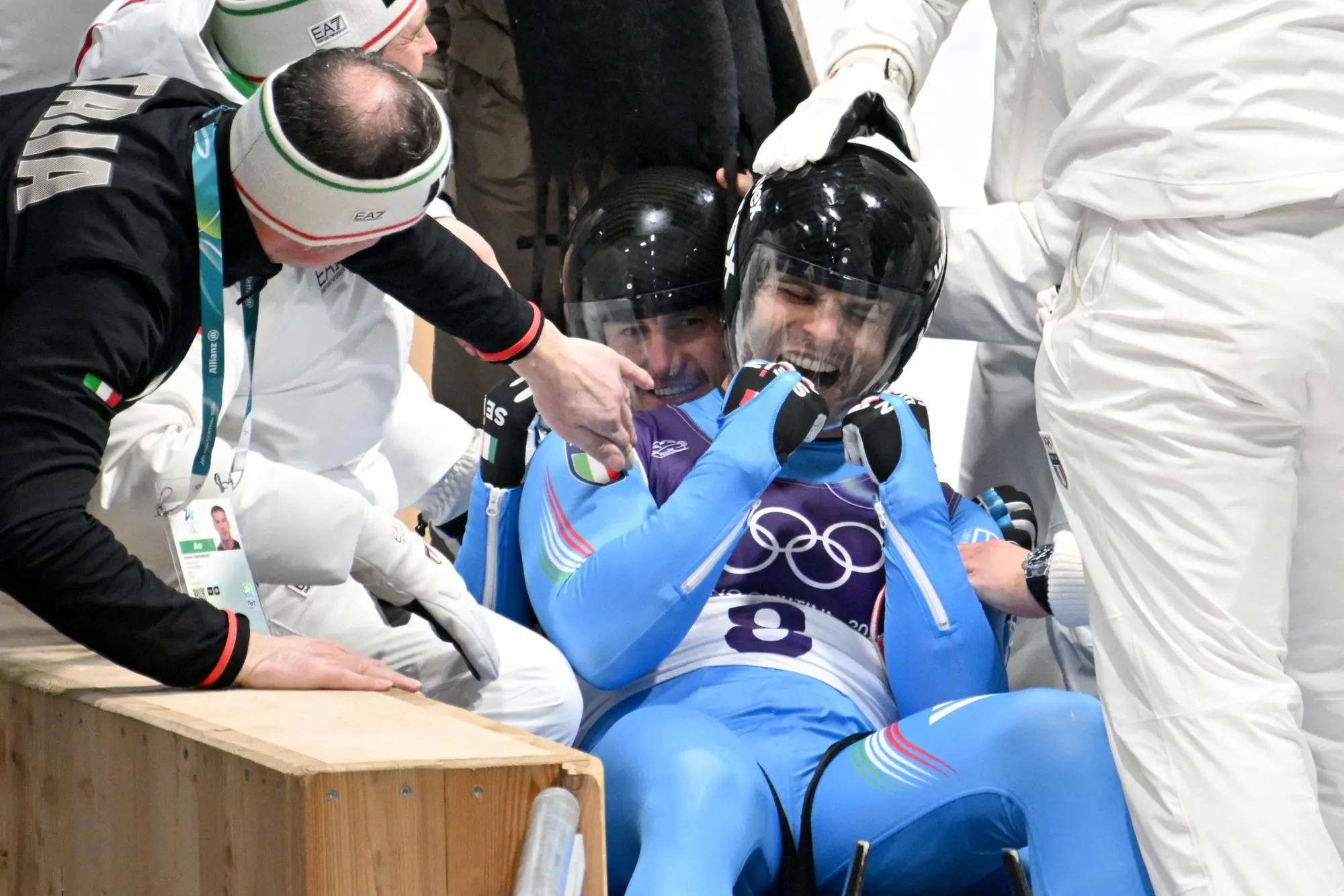 La festa degli Azzurri (Ansa-Epa)