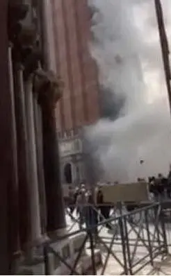 I ladri hanno tentato l'assalto a una gioielleria