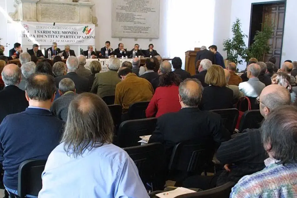 Una riunione dei circoli sardi (Archivio L'Unione Sarda)