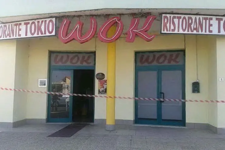 Il ristorante preso di mira dagli incendiari - foto V.P.