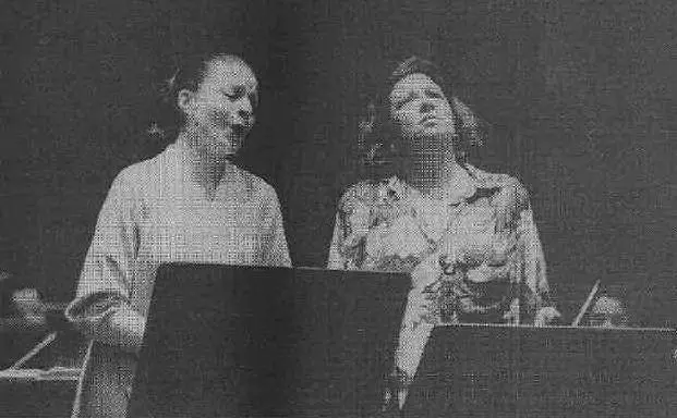 Giusy Devinu e Bernadette Manca di Nissa all'inaugurazione