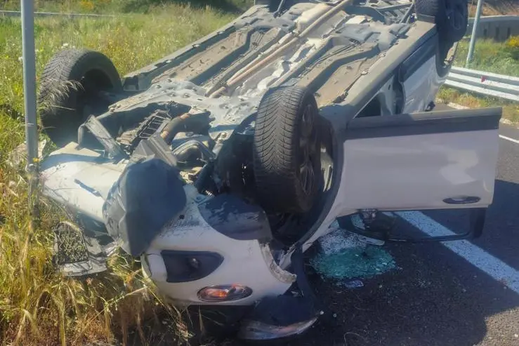 La Fiat 500 X ribaltata