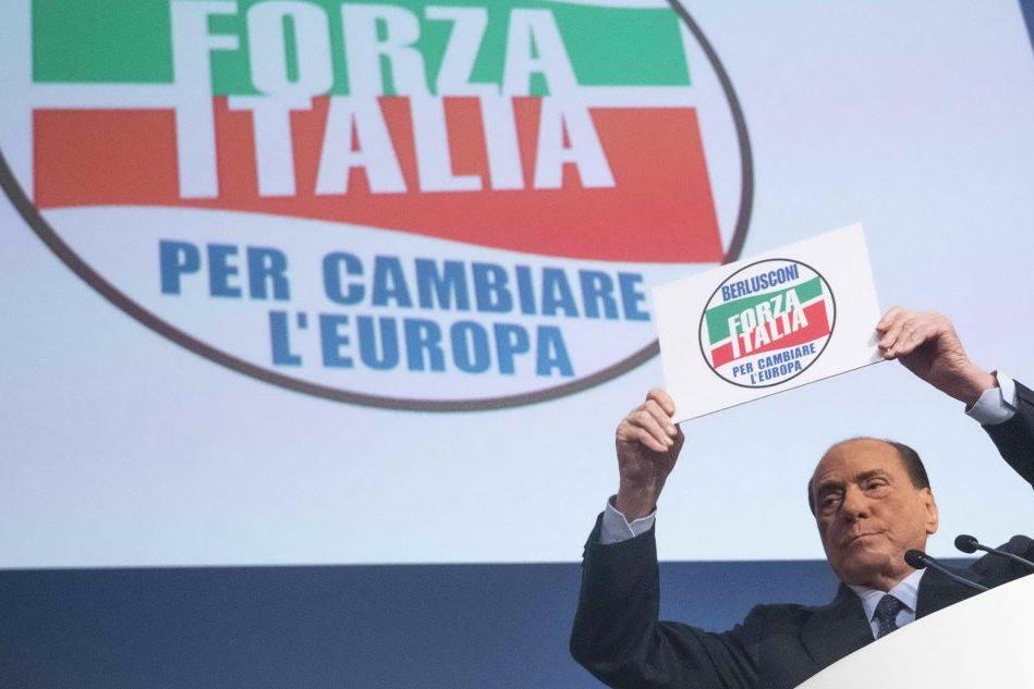 Europee, nuovo simbolo per Forza Italia