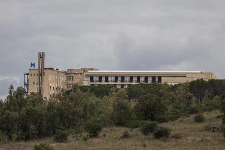 L'ospedale Sirai di Carbonia (foto Ansa)