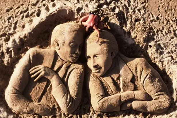 L'immagine di sabbia di Falcone e Borsellino (foto concessa)