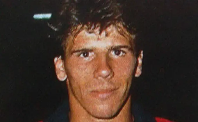 Gianfranco Zola ha vestito la maglia della Torres dall'86 all'89