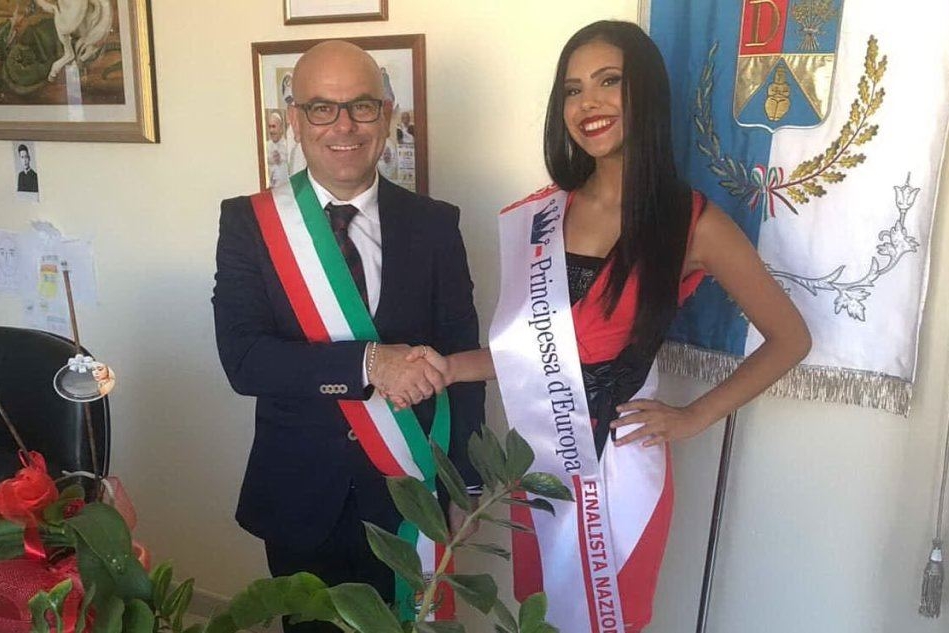Evelyn Zanetti, da Decimoputzu alla finale di Miss Principessa d'Europa