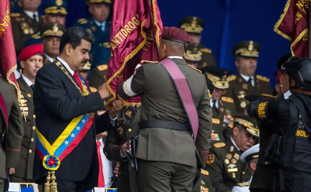 Maduro sul palco durante le celebrazioni