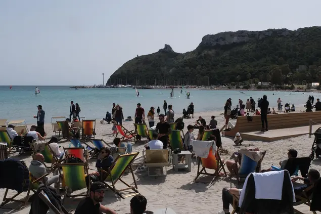 Primavera al Poetto (foto Ungari)
