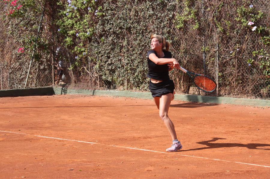 Tennis B1 femminile, primo punto per il Tc Cagliari B