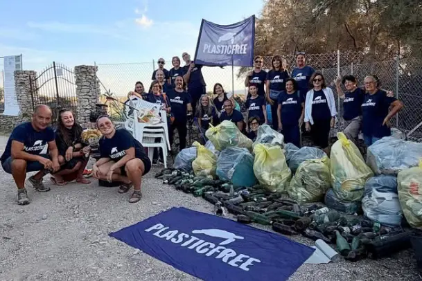 L'operazione di pulizia a Sorso (foto concessa)