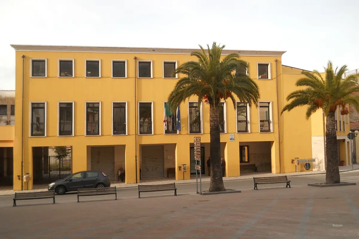 Il Municipio di Bonorva (foto Antonio Caria)