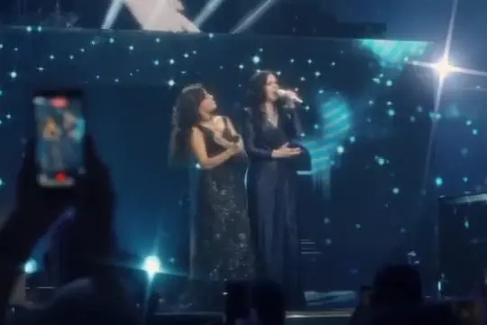 Buon compleanno Laura, Pausini festeggia sul palco a Miami