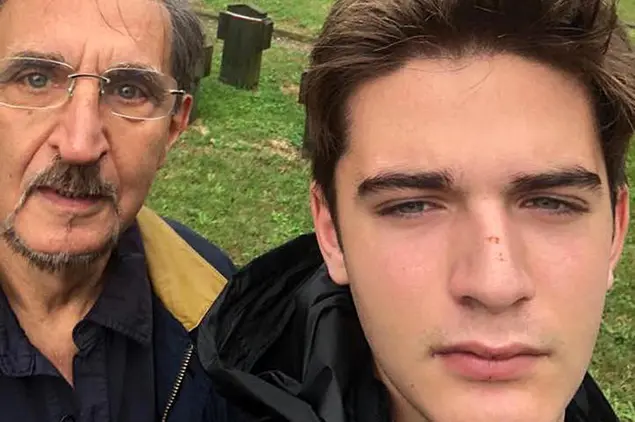 Ignazio La Russa con il figlio Leonardo (foto via Ansa)