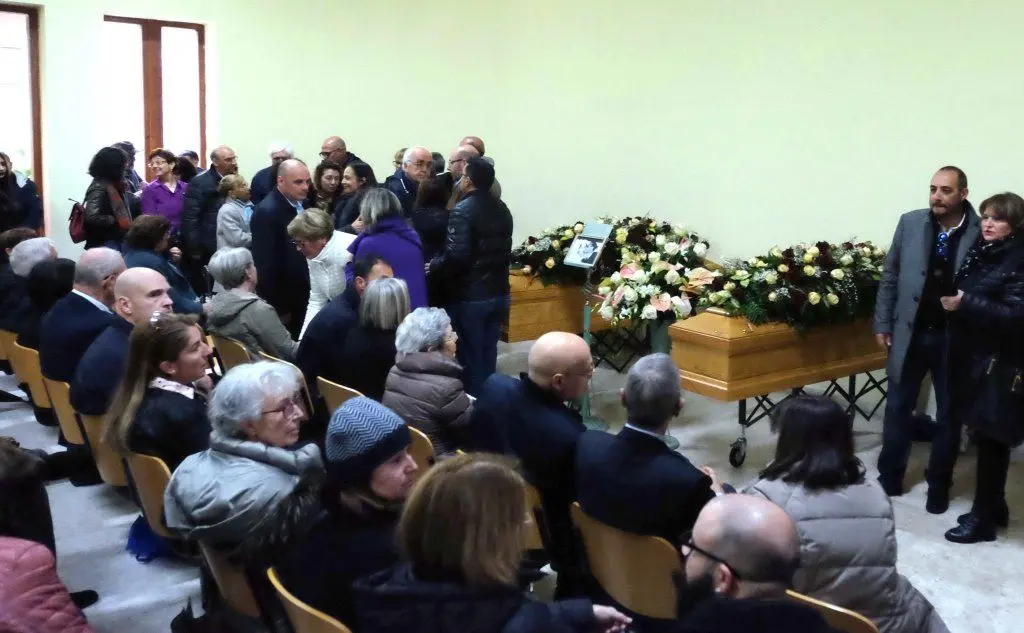 I funerali di Benito Lai e Annalisa Ravenna (Archivio L'Unione Sarda - Ungari)