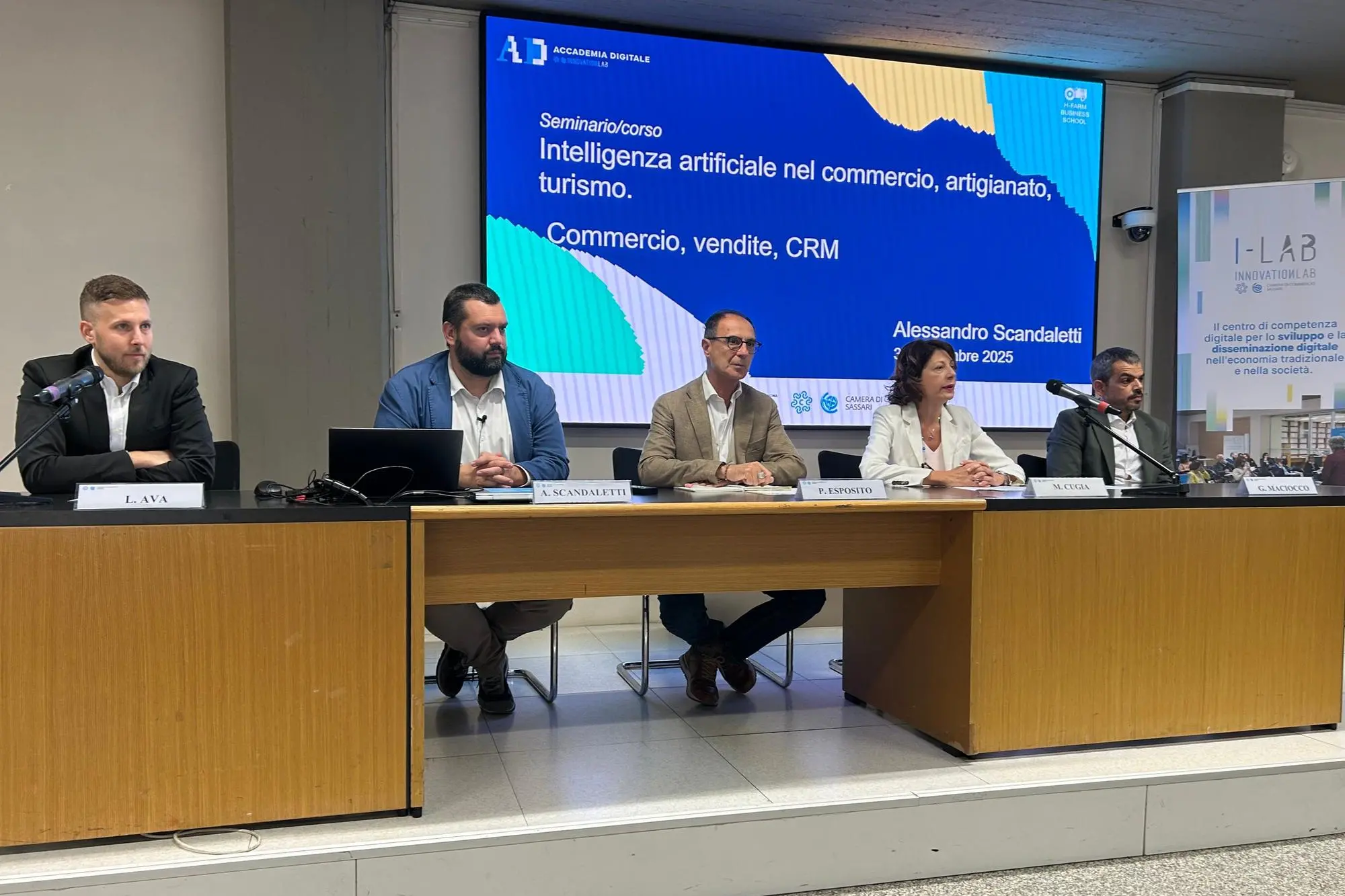 Un'immagine del primo seminario a Sassari