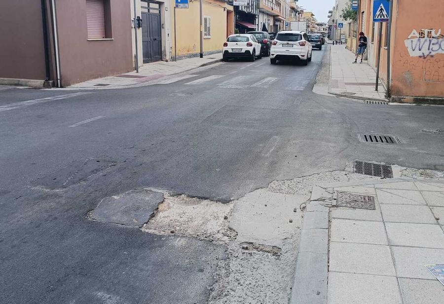 Buche e dossi, nuove proteste in via Cagliari