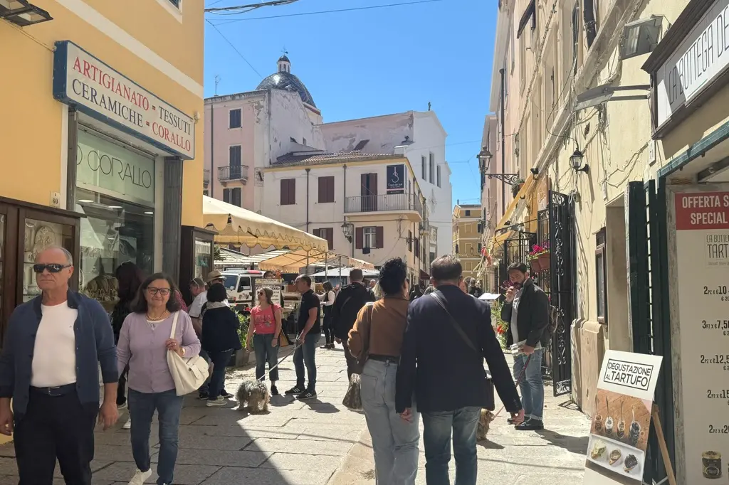 Il centro storico di Alghero (foto Fiori)