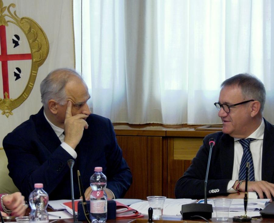 «Riscrivere lo Statuto? Prima concretizziamo il principio d’insularità»