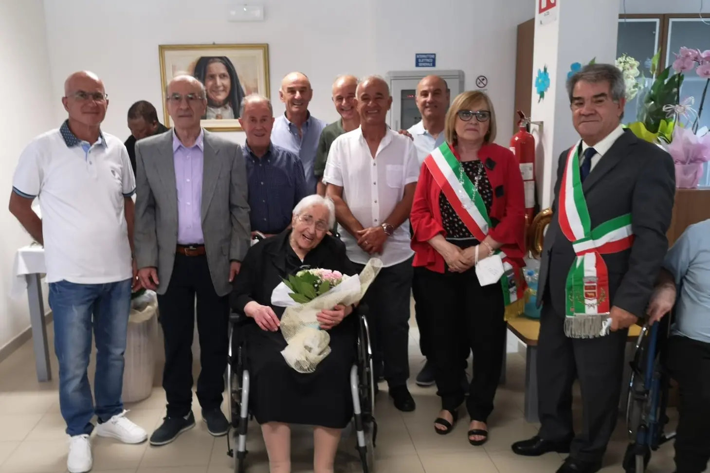 Giovanna Maria Masia festeggiata per i suoi 100 anni (foto di Giacomo Pala)