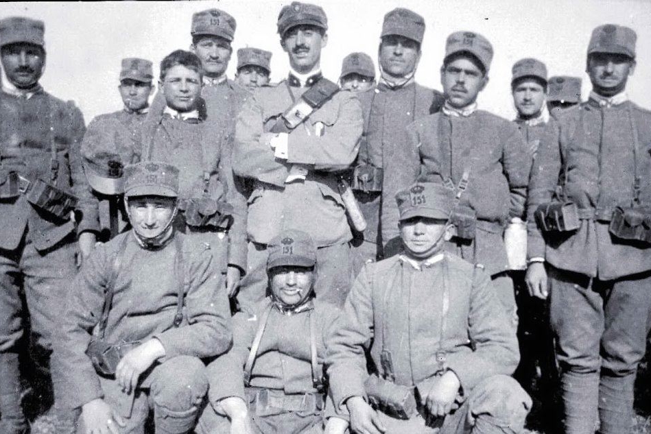 I soldati della Brigata Sassari su Carso nel 1915 (Archivio L'Unione Sarda)