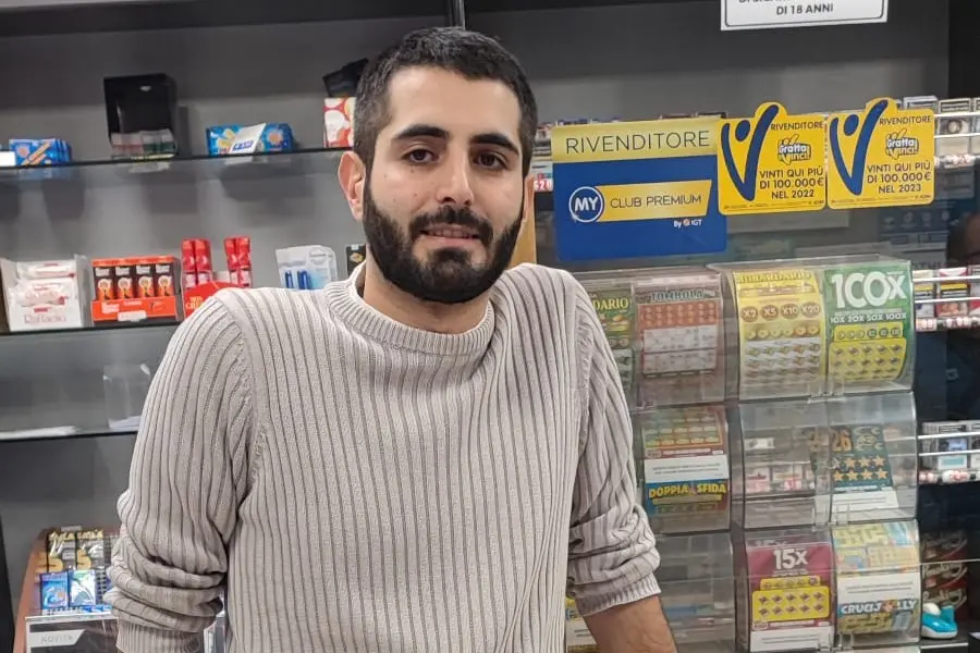 Alessio Pira, titolare della ricevitoria fortunata